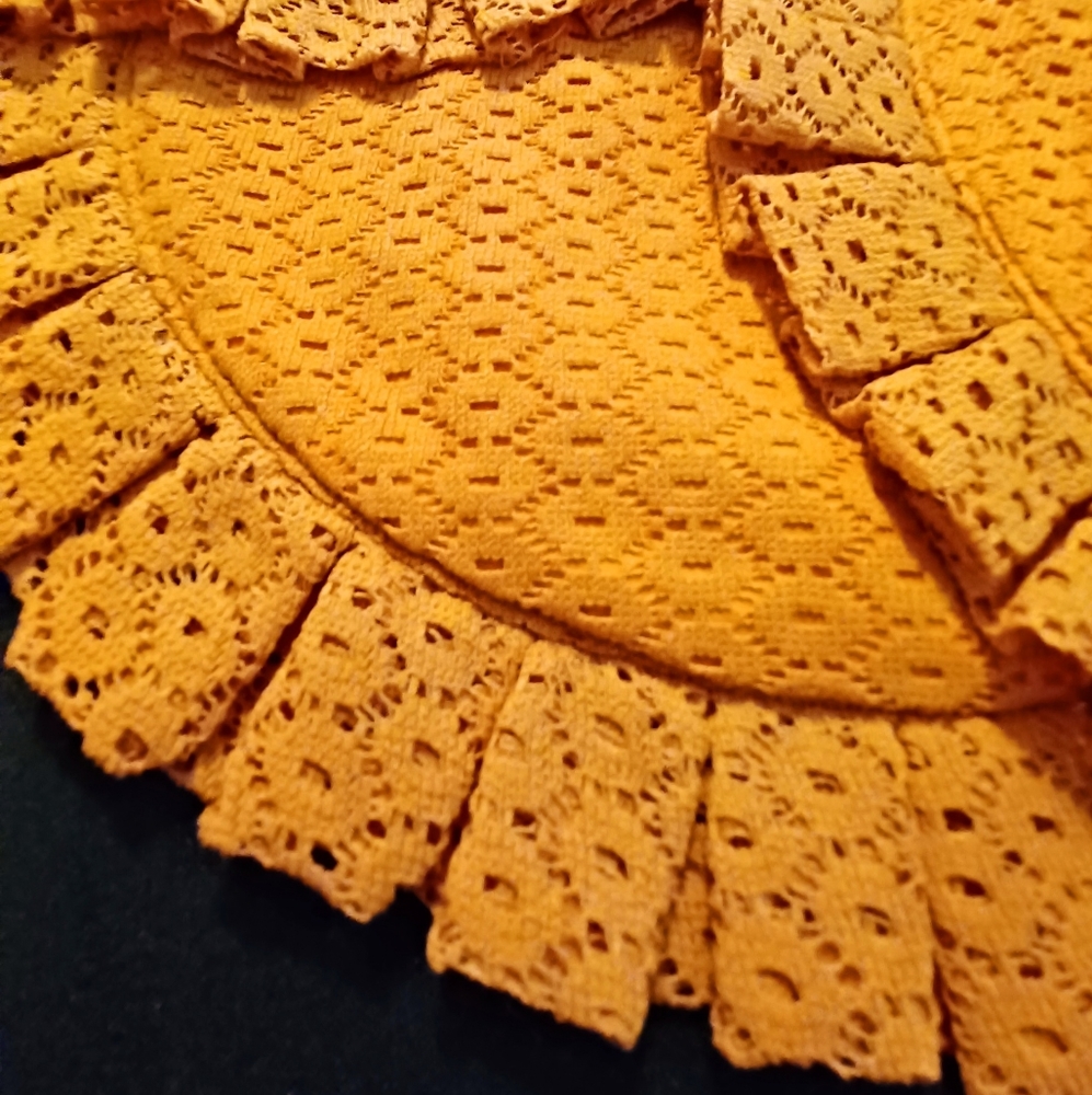 Bohemian THANKSGIVING STOREHOUSE PLACEMATS (4) ORANGE LACE 15" ROUND New - Picture 4 of 7